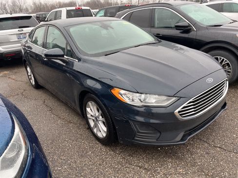 Used 2020 Ford Fusion SE image 17