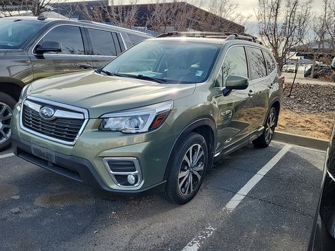 Used 2020 Subaru Forester Limited image 3