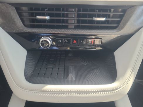 Certified 2025 Ford Explorer Platinum w/ Ultimate Package image 31