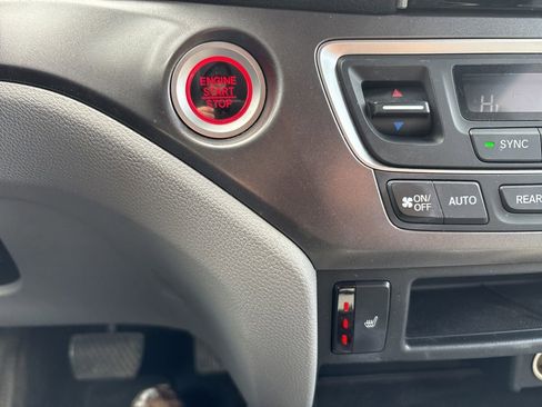 Used 2020 Honda Pilot EX image 4