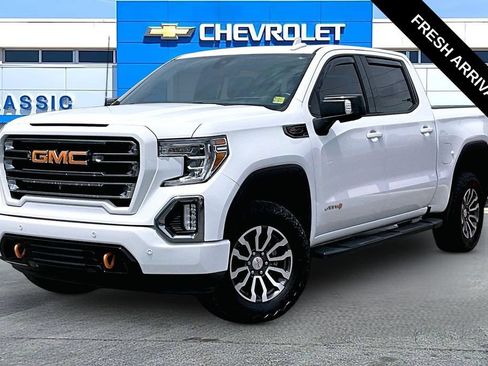 Used 2020 GMC Sierra 1500 AT4 w/ Off-Road Performance Package AWD/4WD image 2