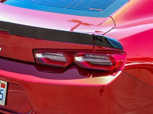 Used 2019 Chevrolet Camaro LT RWD image 8