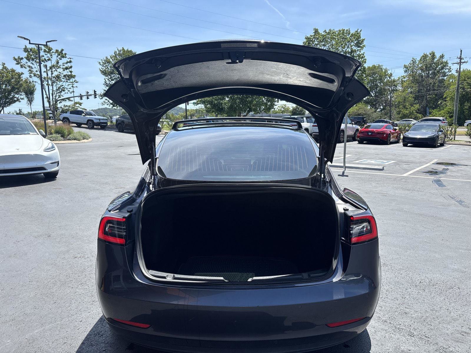 Used 2018 Tesla Model 3 Long Range AWD/4WD image 10