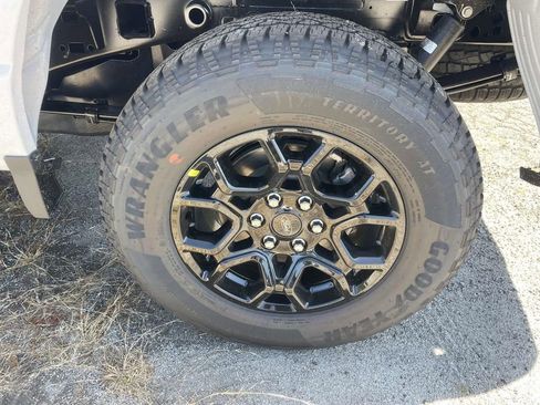 New 2025 Ford F150 XLT w/ Equipment Group 302A MID image 21