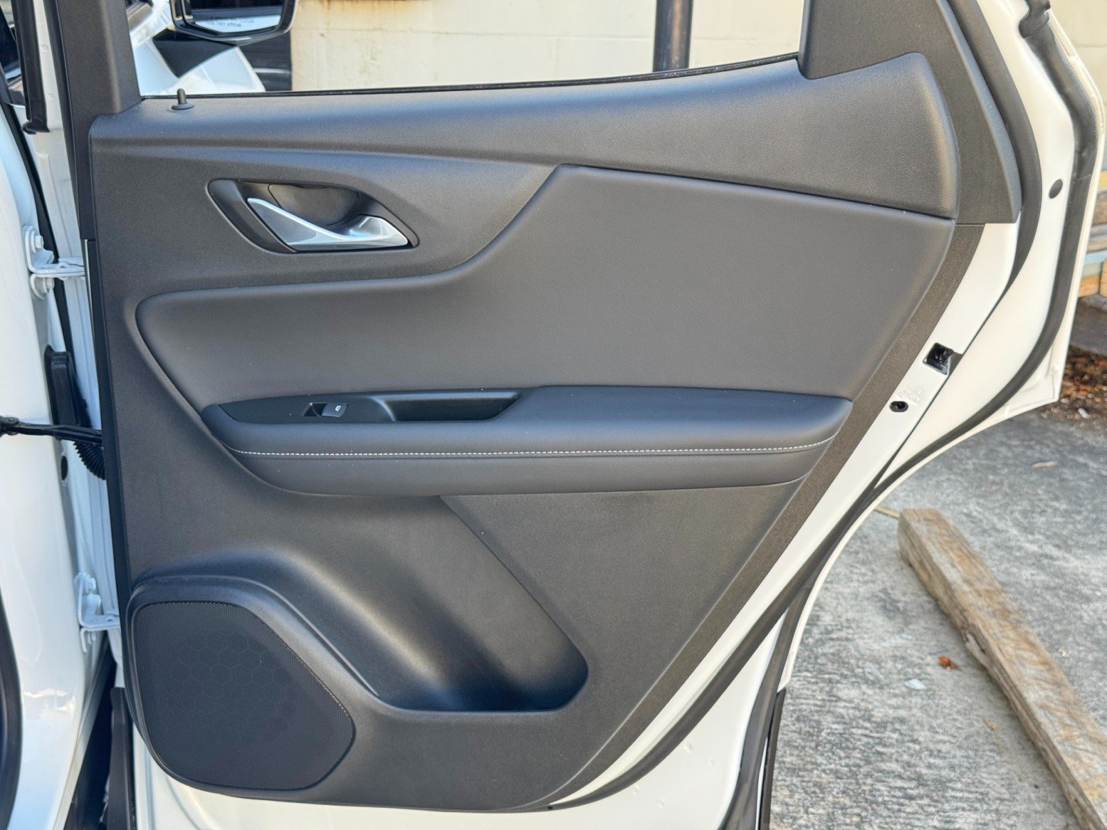 Used 2026 Chevrolet Blazer LT w/ Convenience Package FWD image 42