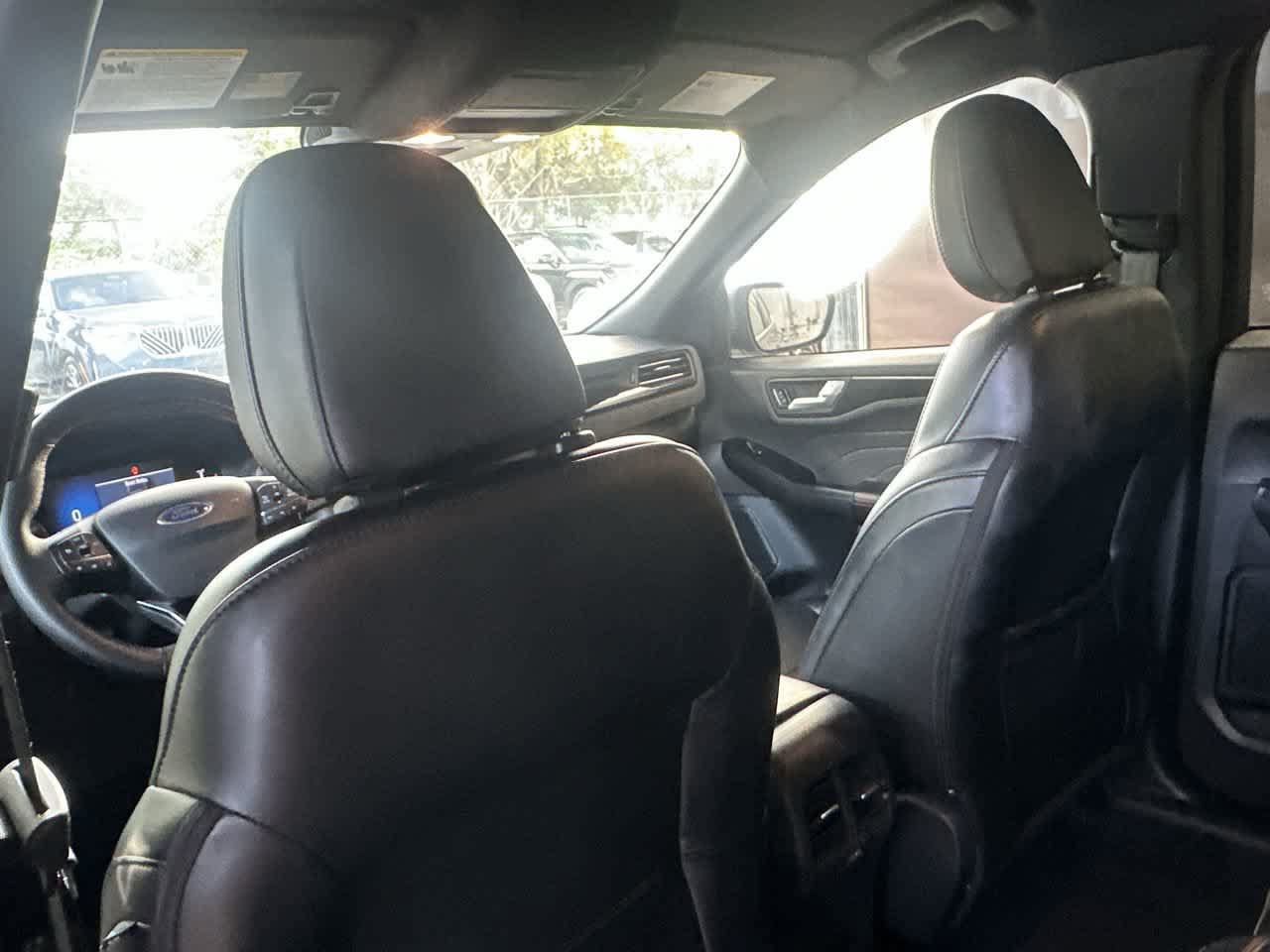 Used 2025 Ford Escape ST-Line AWD/4WD image 23