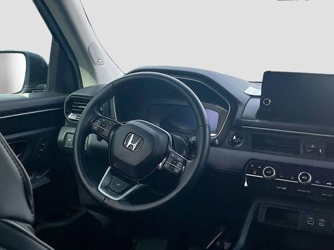 Used 2025 Honda Pilot Elite image 24