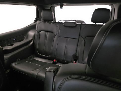 New 2026 Jeep Grand Wagoneer Limited AWD/4WD image 13