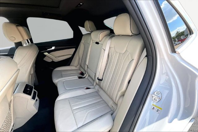 Used 2023 Audi Q5 2.0T Premium Plus w/ Premium Plus Package AWD/4WD image 28