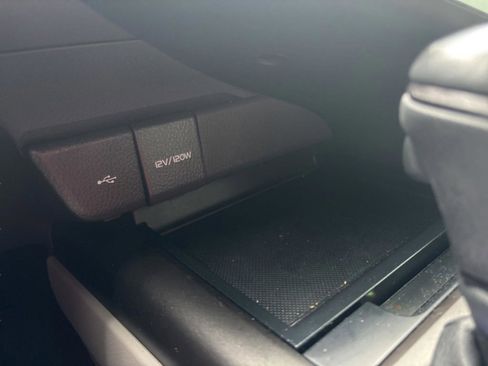 Used 2023 Toyota Camry SE image 21