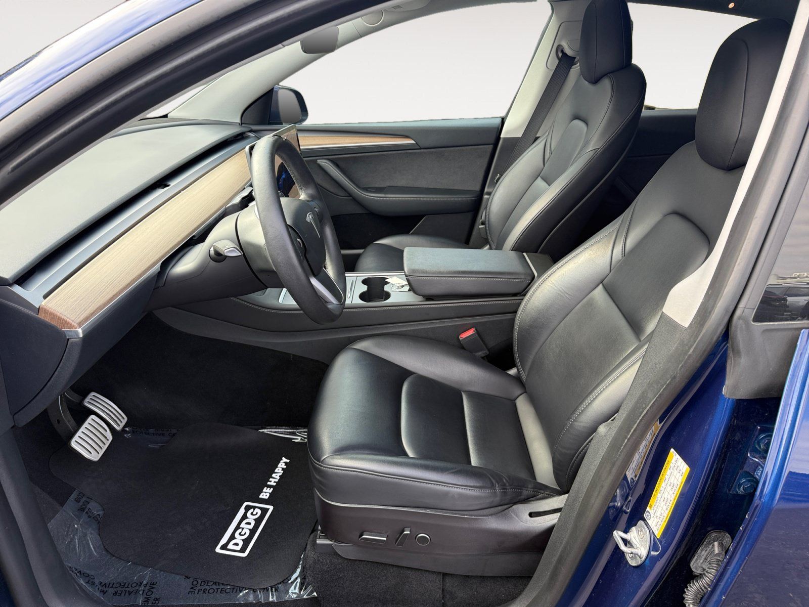 Used 2023 Tesla Model Y Performance AWD/4WD image 10