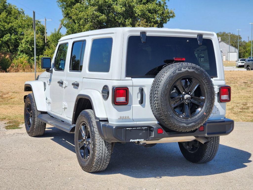 Used 2021 Jeep Wrangler Unlimited Sahara AWD/4WD image 5