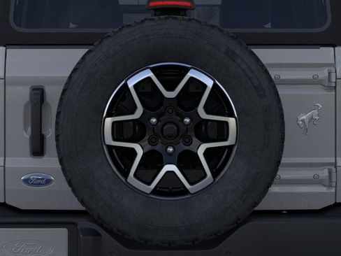 New 2026 Ford Bronco Outer Banks image 24