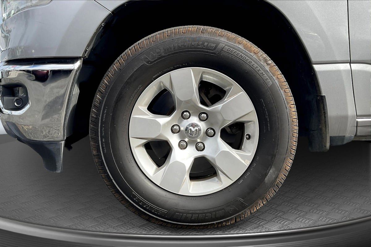 Used 2019 RAM 1500 Big Horn RWD image 9