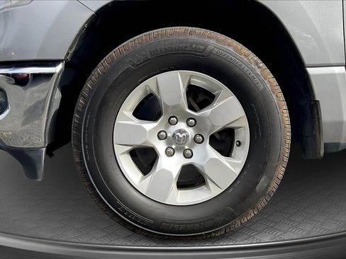 Used 2019 RAM 1500 Big Horn image 9