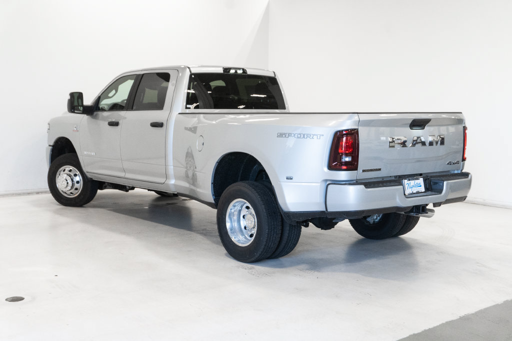 New 2027 RAM 3500 Big Horn AWD/4WD image 26