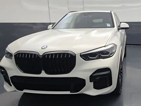 Used 2023 BMW X5 M50i w/ Climate Comfort Package AWD/4WD image 4