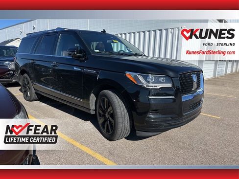 Used 2023 Lincoln Navigator L Reserve image 1