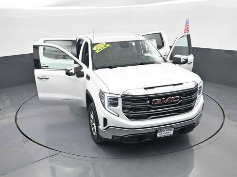 Used 2024 GMC Sierra 1500 SLT AWD/4WD image 45