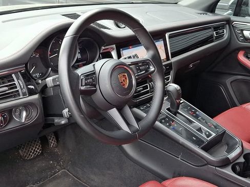 Certified 2023 Porsche Macan Turbo AWD/4WD image 4
