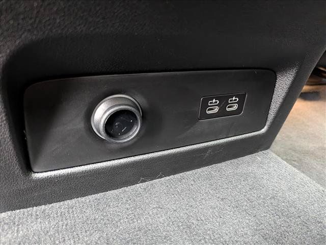 Used 2025 BMW X5 xDrive40i w/ M Sport Package AWD/4WD image 26