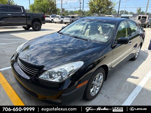 Used 2002 Lexus ES 330 w/ Premium Pkg FWD image 1