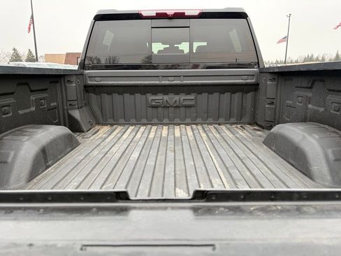 Used 2023 GMC Sierra 2500 SLT w/ SLT Convenience Package image 8