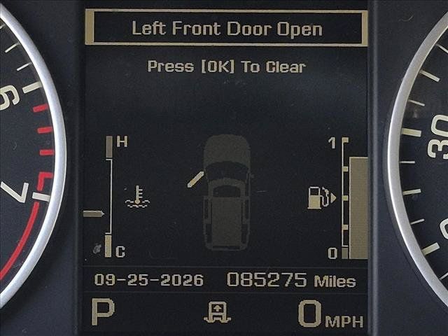 Used 2016 Land Rover LR4 HSE AWD/4WD image 4
