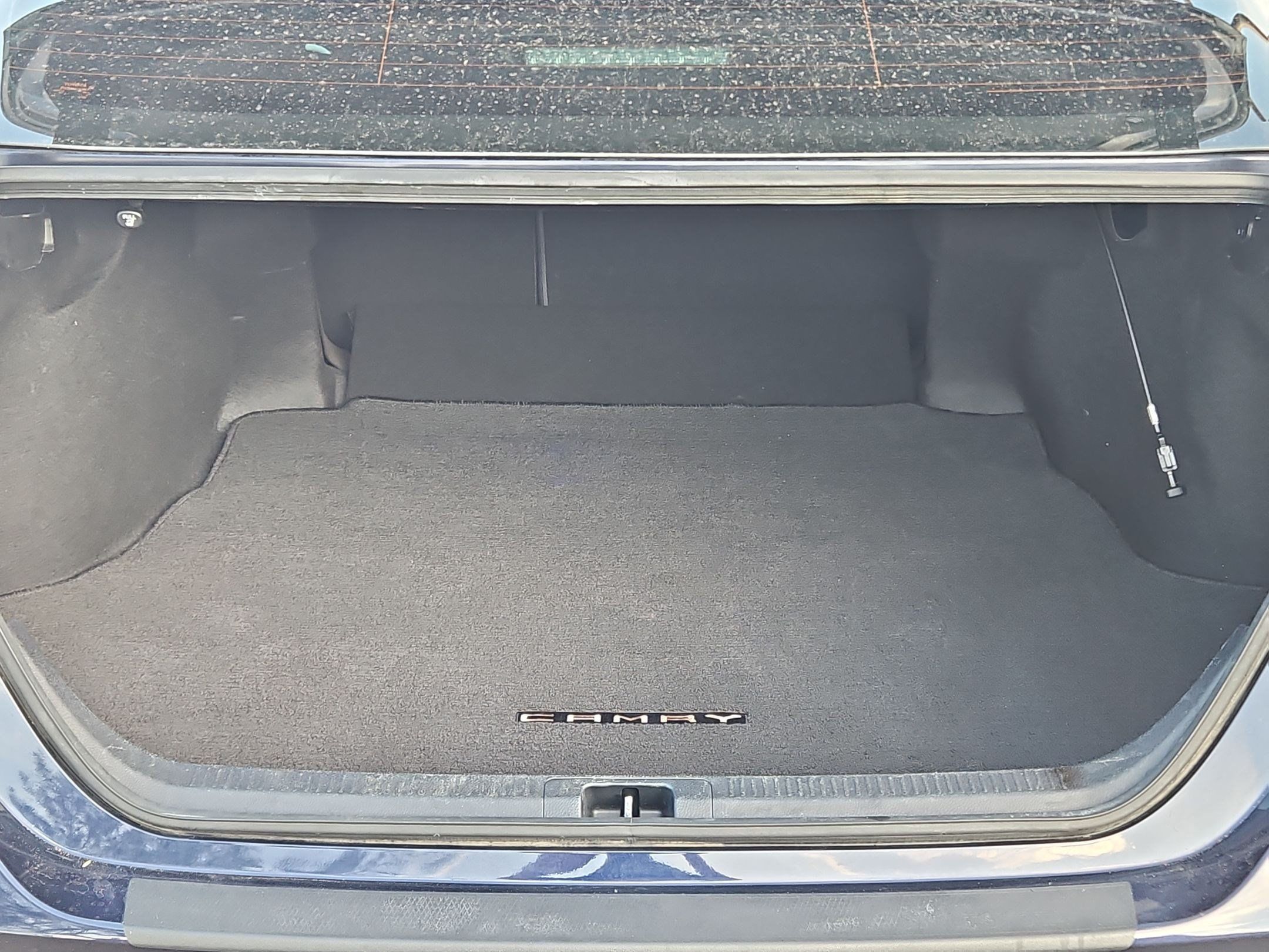Used 2021 Toyota Camry SE FWD image 32