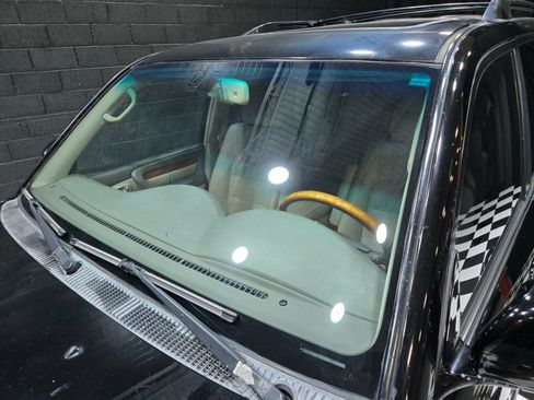 Used 2006 Lexus LX 470 4WD image 19