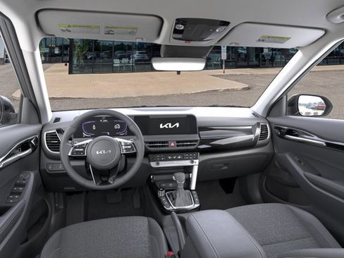 New 2026 Kia Seltos S image 14