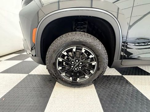 New 2026 Chevrolet Traverse Z71 w/ Enhanced Driving Package AWD/4WD image 10