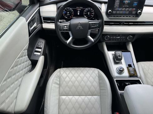 Used 2022 Mitsubishi Outlander SEL FWD image 10
