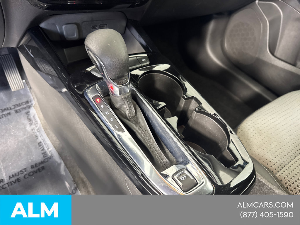Used 2025 Chevrolet Trax LT FWD image 33