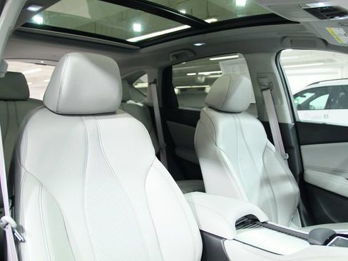 Used 2024 Acura RDX SH-AWD w/ Technology Package image 22