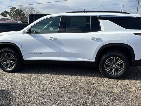 New 2026 Chevrolet Traverse LT image 8