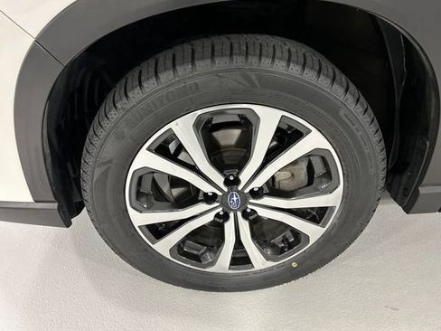Certified 2023 Subaru Forester Limited AWD/4WD image 8