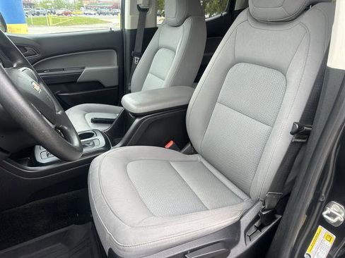 Used 2018 Chevrolet Colorado W/T w/ Custom Special Edition AWD/4WD image 13