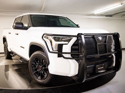 Used 2023 Toyota Tundra SR5 AWD/4WD image 9