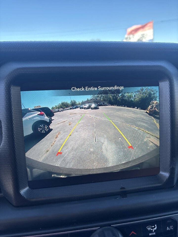 Used 2021 Jeep Wrangler Unlimited Sahara AWD/4WD image 19