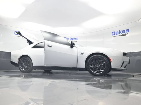 Used 2025 Dodge Charger Daytona R/T AWD/4WD image 54