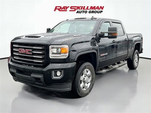 Used 2018 GMC Sierra 2500 SLT w/ Duramax Plus Package image 3