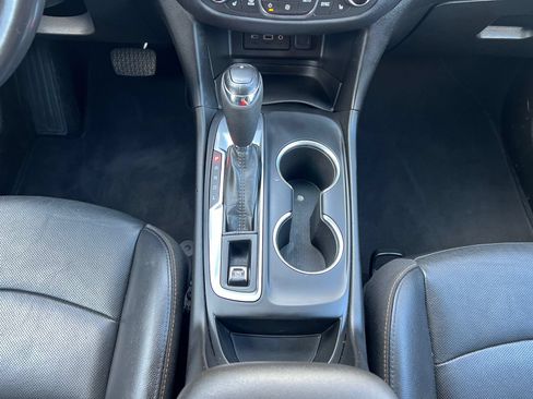 Used 2020 Chevrolet Equinox LT w/ Midnight Edition FWD image 23