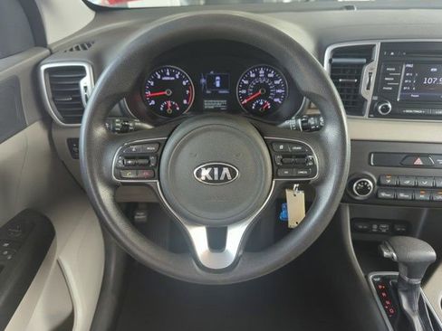 Used 2019 Kia Sportage LX image 16