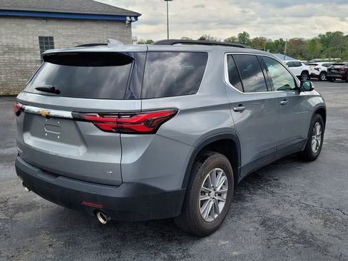 Used 2023 Chevrolet Traverse LT FWD image 12