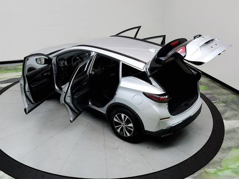Used 2020 Nissan Murano SV image 38