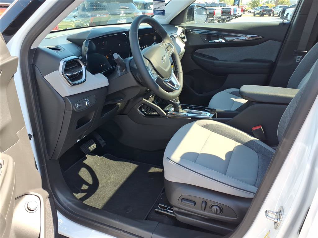 New 2026 Chevrolet TrailBlazer LT w/ Convenience Package FWD image 16