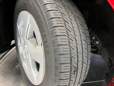 Used 2011 Toyota Prius Five image 39