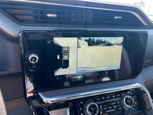 Used 2024 GMC Sierra 1500 Denali image 18