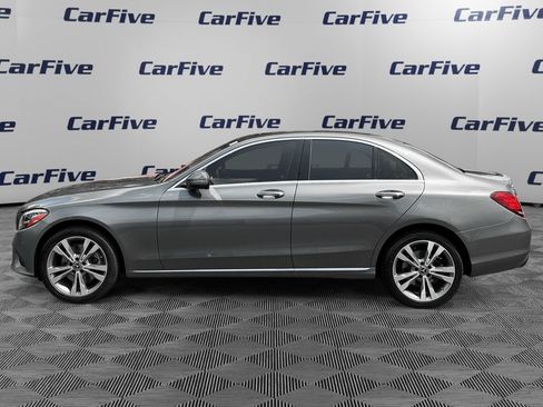 Used 2020 Mercedes-Benz C 300 4MATIC Sedan image 2